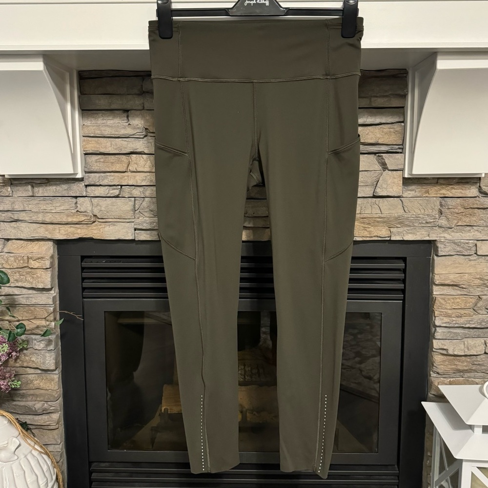 Lululemon Fast and Free Leggings Nulux, Size 10/Large.
